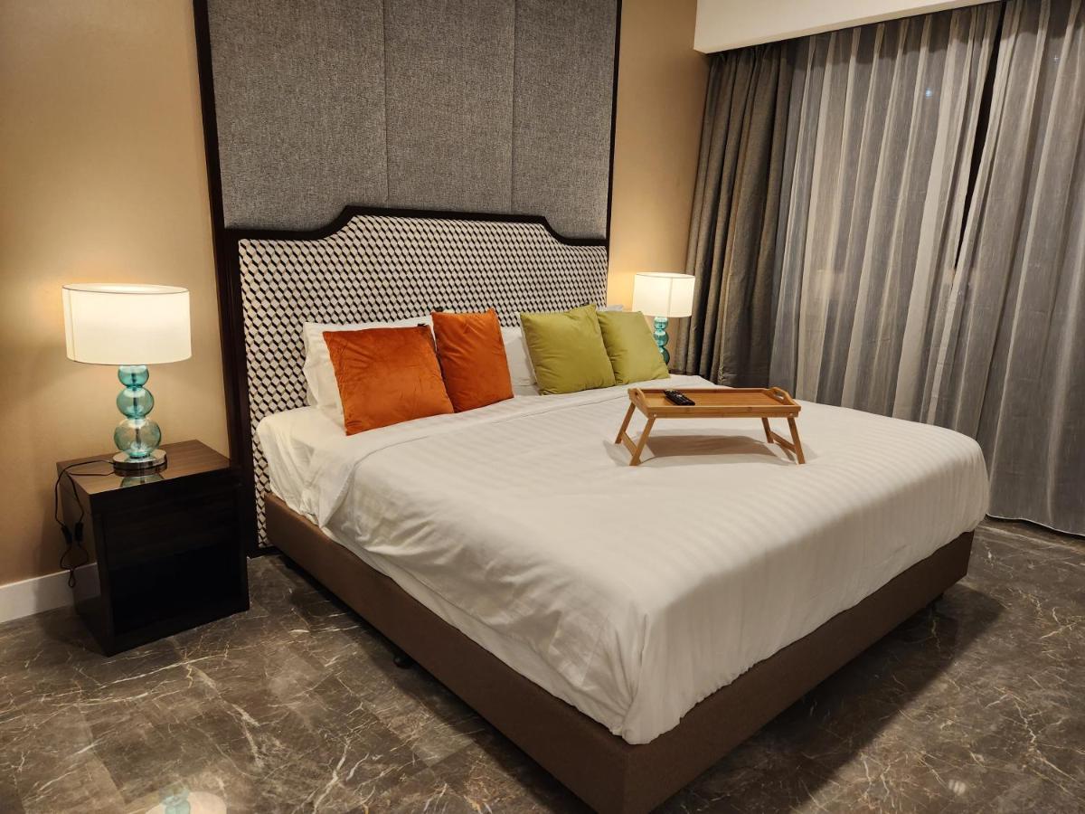 The Platinum 2 Klcc Premium Suite By Reluxe Kuala Lumpur Exterior photo