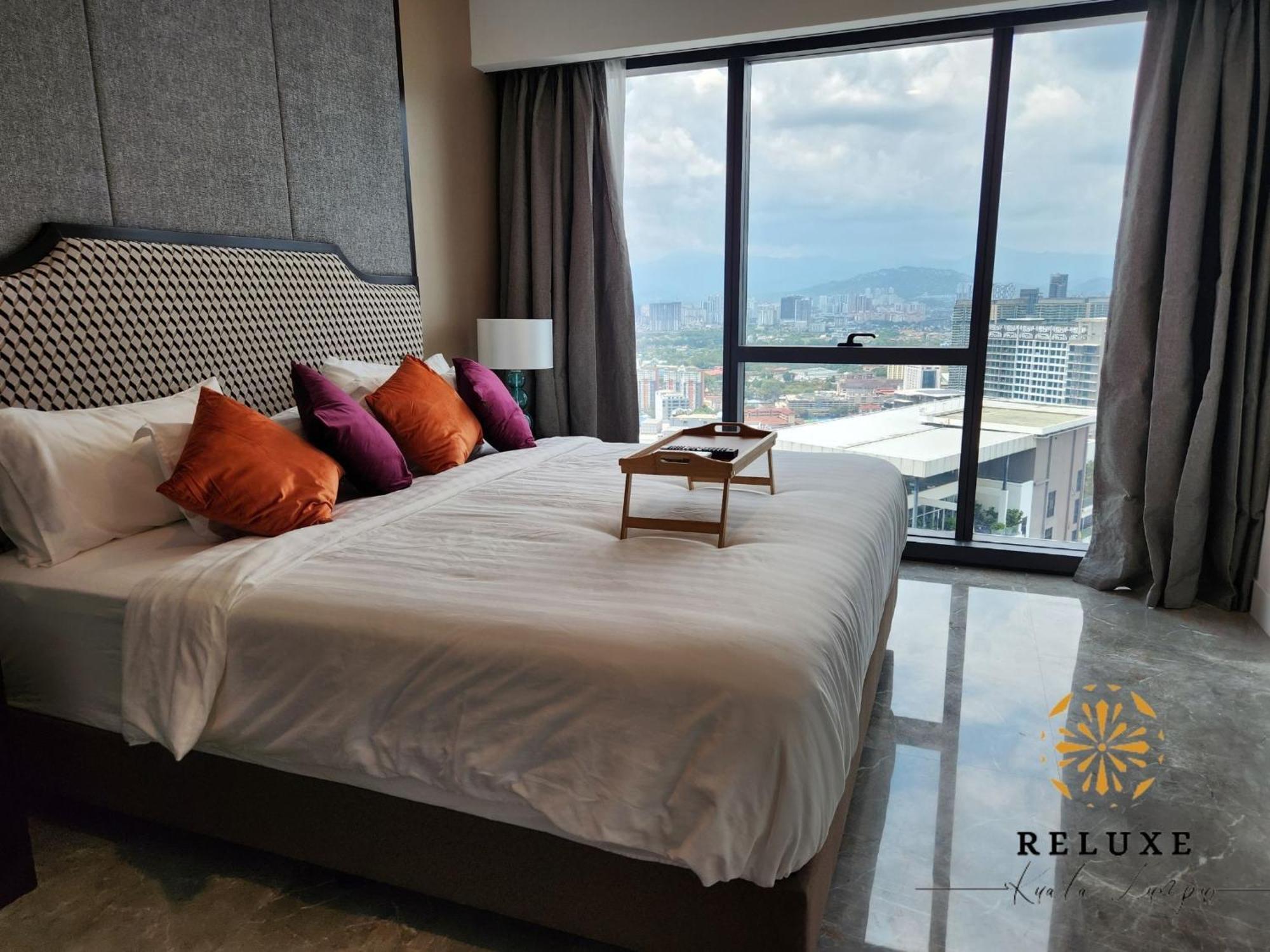 The Platinum 2 Klcc Premium Suite By Reluxe Kuala Lumpur Exterior photo